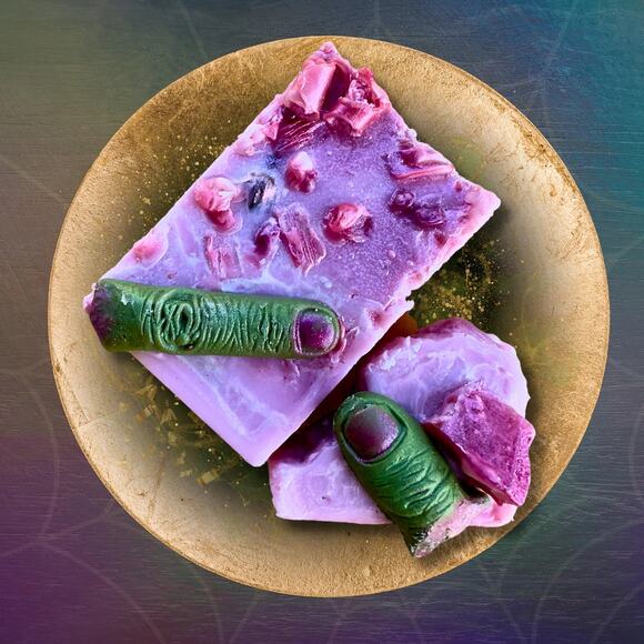 Zombie Trophy Wife Wax Melt Chunkies: Orange Mulled Fruit Patchouli Sugar Scent - Picture 7 of 10